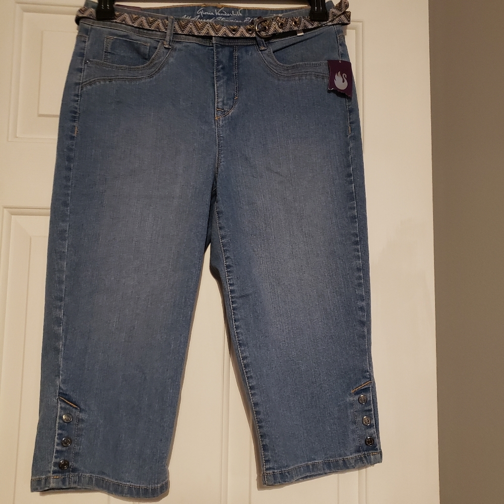 Brand New Gloria V denim button capris